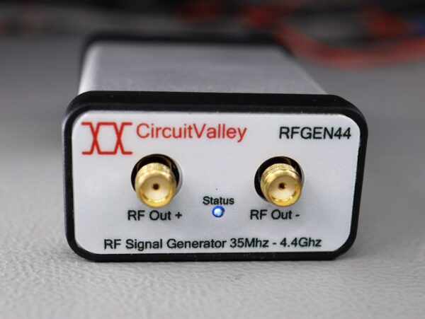 RFGEN44 USB RF Signal Generator 35Mhz - 4.4Ghz