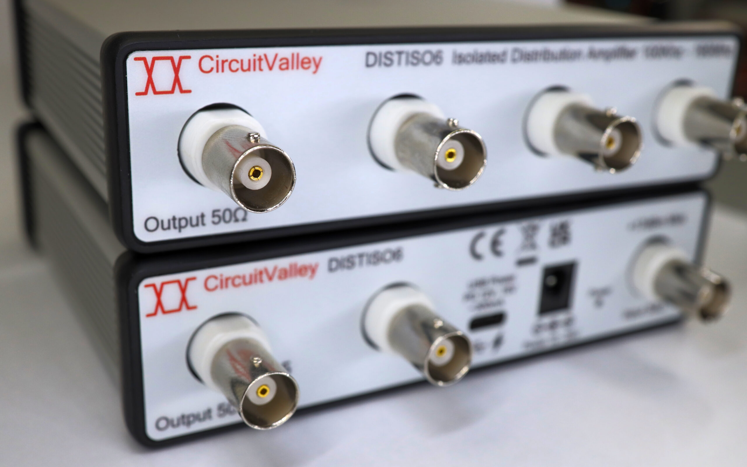 DISTISO6 Isolated Distribution Amplifier 6 Output